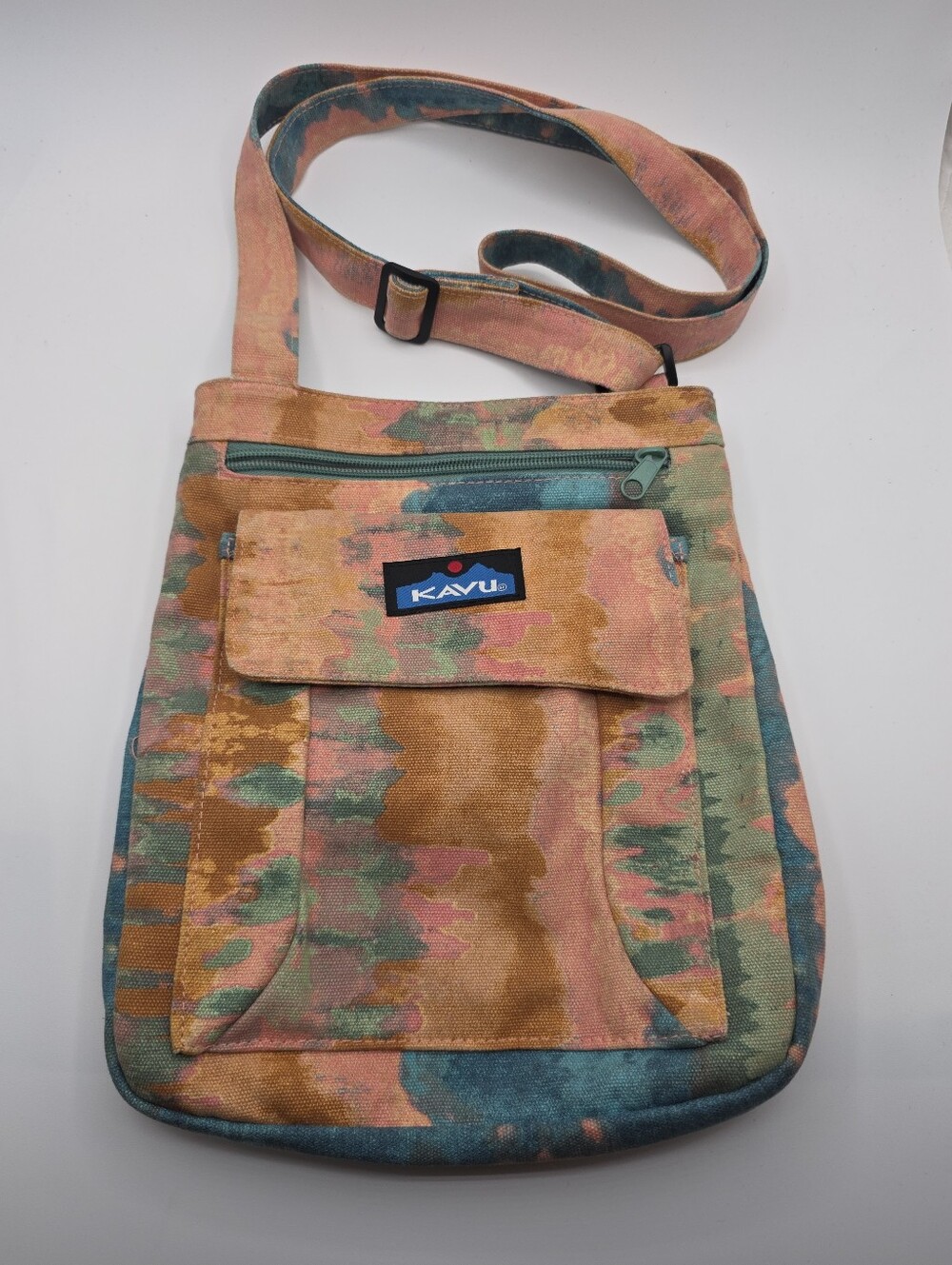 KAVU Keeper Cross Body Bag Tie Dye Design
